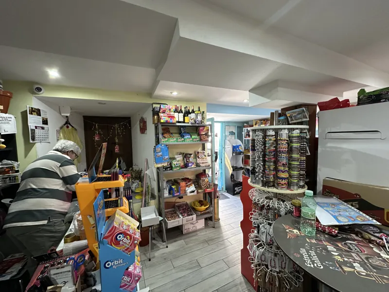 Counter and shelves inside the kiosk at El Rincón de La Corita